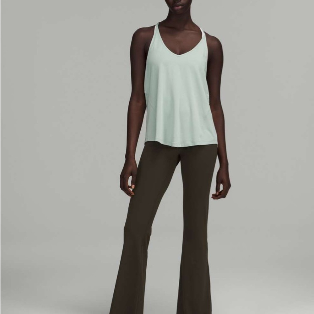 Lululemon Modal-Silk Yoga Tank Top in
Silver Blue - size 4